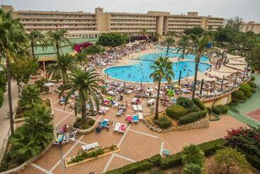 استراحتگاه Club Cala Romani