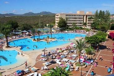 استراحتگاه Club Cala Romani