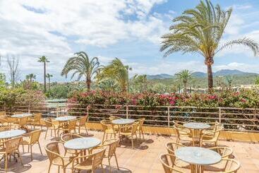 استراحتگاه Club Cala Romani