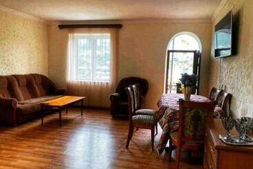 민박 Elegaya Guest House