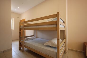 هتل Ambassador Resort