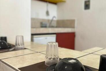 هتل Inmotega   Suites Tg
