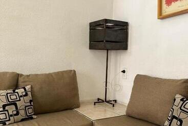 هتل Inmotega   Suites Tg