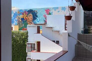 هتل Inmotega   Suites Tg