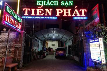 هتل Khách Sạn Tiến Phát