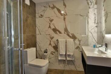Ivy Hotel   Adults Only