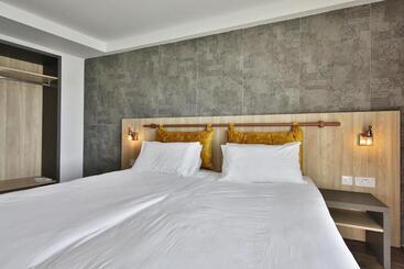 Ivy Hotel   Adults Only