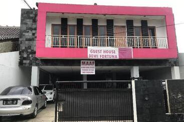 پانسیون Guest House Dewi Fortuna
