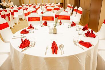 Ramada Hotel & Suites By Wyndham Halong Bay View