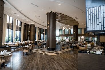 Ramada Hotel & Suites By Wyndham Halong Bay View