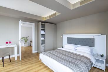 Alliance Palace Batumi 37