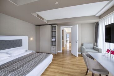 Alliance Palace Batumi 37