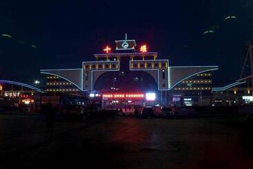 هتل 7days Premium Shiyan Renmin Road Sanyan Coach Station Branch