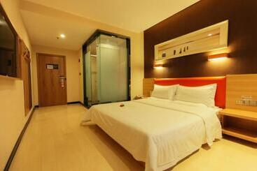 هتل 7days Premium Zhengzhou Songshan Road Rose Park Subway Station Branch