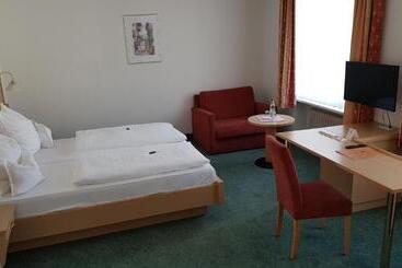 هتل Gasthof Specht
