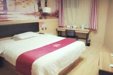 Thank Inn Chain Hotel Jiangxi Ganzhou Yudu County Railway Station Store