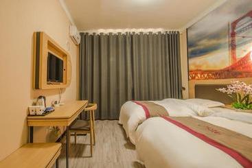 Thank Inn Chain Hotel Yunnan Lijiang Old Town Dashuiche North Gate