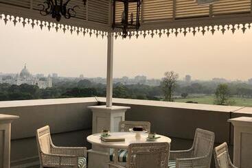 Отель The Glenburn Penthouse