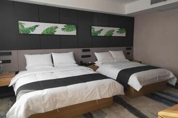 هتل Up And In Ganzhou Zhanggong District Baoneng City