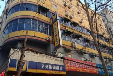هتل 7days Inn Ji`nan Railway Station Jingyi Road 4th