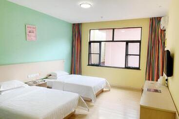 هتل 7days Inn Xishuangbanna Gaozhuang West Shuangjing