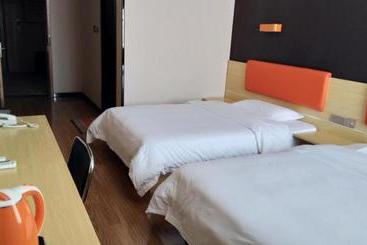 בית מלון כפרי 7days Premium Guyuan Beijing Road Branch