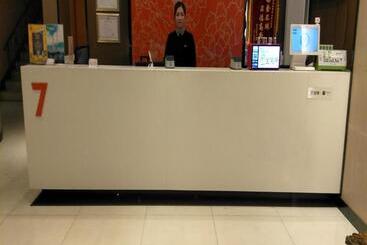 هتل 7days Premium Ji`nan Luokou Clothing City Wuying Hill North Road
