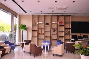 هتل 7days Premium Ji`nan Luokou Clothing City Wuying Hill North Road