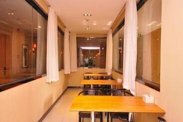 هتل 7days Premium Ji`nan Luokou Clothing City Wuying Hill North Road