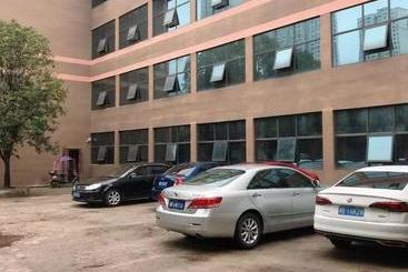 هتل 7days Premium Zhuzhou Yangtze River Road Central Hospital