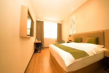 هتل Greentree Inn Nanjing Lukou Airport