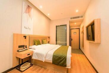 هتل Greentree Inn Nanjing Lukou Airport