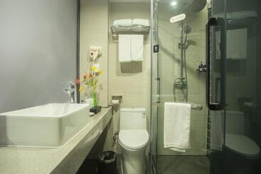 هتل Greentree Inn Haikou Haixiu Middle Road