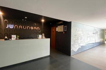 호텔 Jw Naungan Coliving