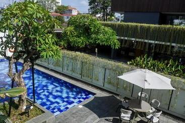 Otel Jw Naungan Coliving