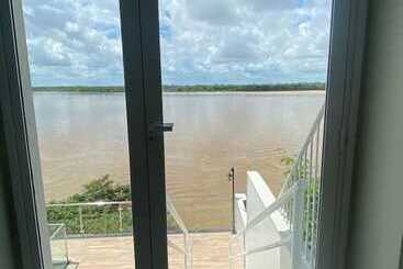 هتل Orla Do Rio Branco