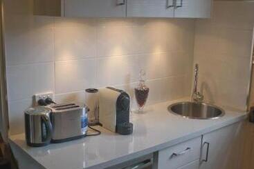 تختخواب و صبحانه Bon Accord Luxury Accommodation