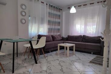 تختخواب و صبحانه Kos Takis Suites & Apartments