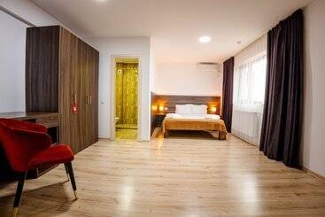 هتل Bliss Inn Tunari