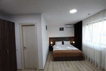 هتل Bliss Inn Tunari