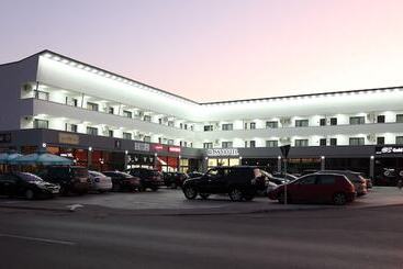 هتل Bliss Inn Tunari