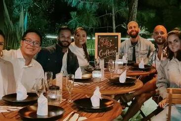 هتل Domus Glamping Guatapé