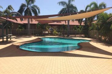 فندق Latitude20 Karratha Apartments