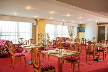U11 Hotel & Spa