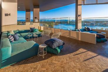 Peninsular Gold Coast