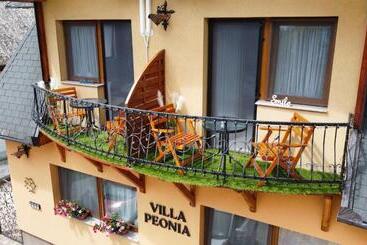 پانسیون Villa Peonia