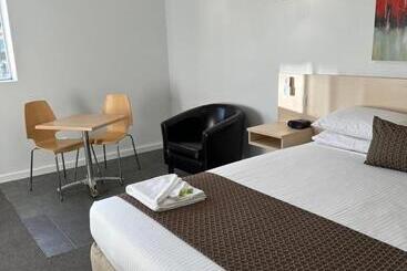 Adelaide Airport Motel