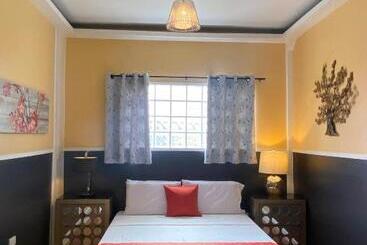 هاستل Little Norway Guesthouse   Mactan Cebu International Airport