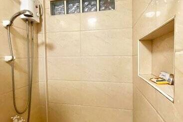هاستل Little Norway Guesthouse   Mactan Cebu International Airport