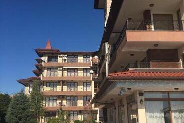Rich 3 Sp Apartments